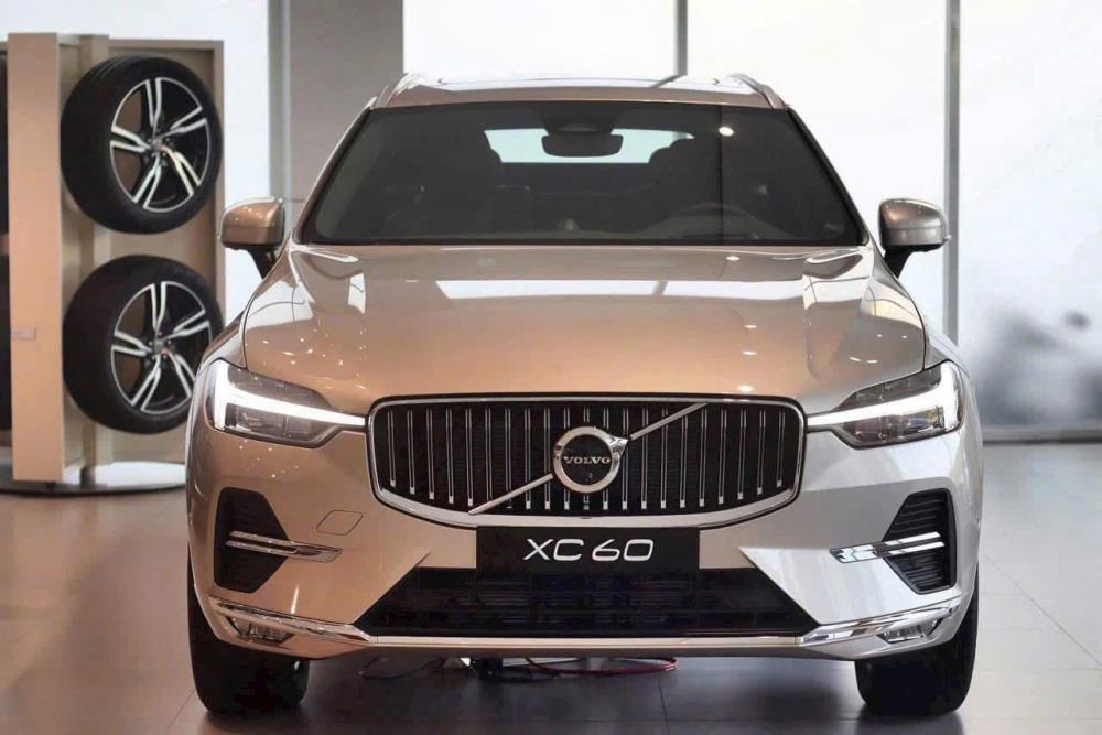 ĐẠI LÝ CHUYÊN PHÂN PHỐI CÁC DÒNG XE VOLVO CHÍNH HÃNG TẠI VIỆT NAM 2592118