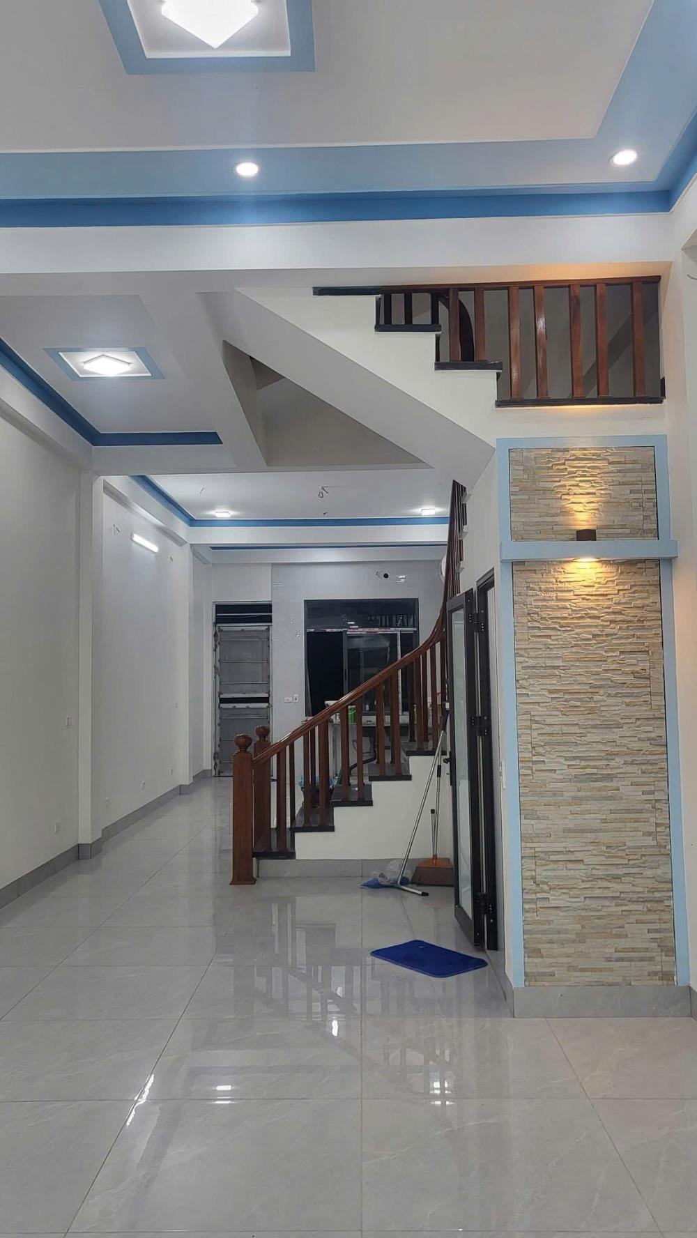 CHO THUÊ NHÀ 3 TẦNG MẶT ĐƯỜNG LỚN – TRUNG TÂM TRẠNG, SÓC SƠN2635635
