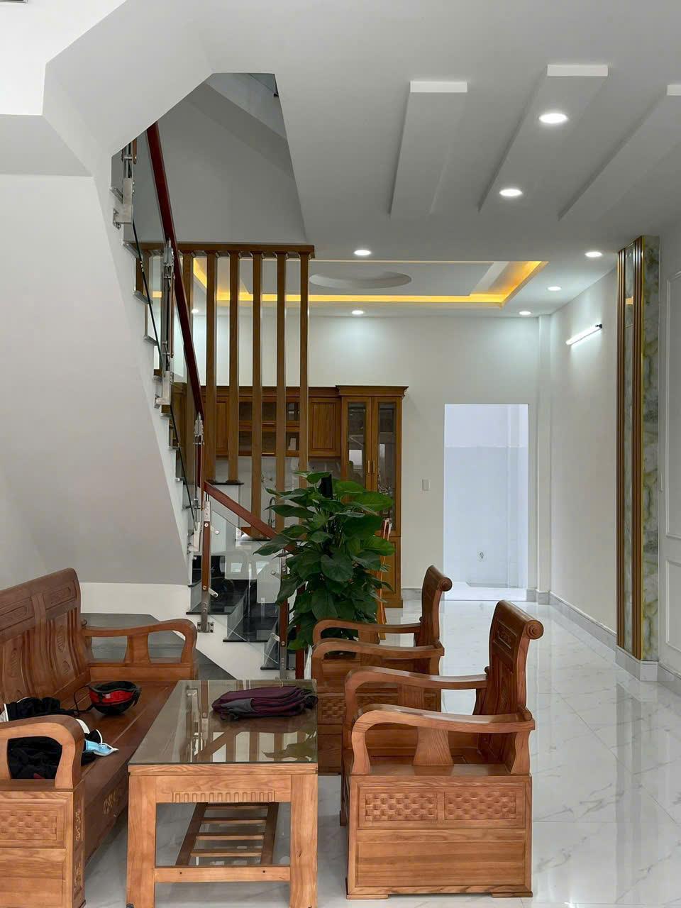 CHO THUÊ NHÀ 3 TẦNG, 4PN, FULL NỘI THẤT KHU PHỐ AN PHÚ 1, P.AN PHÚ, TP.THUẬN AN2416798