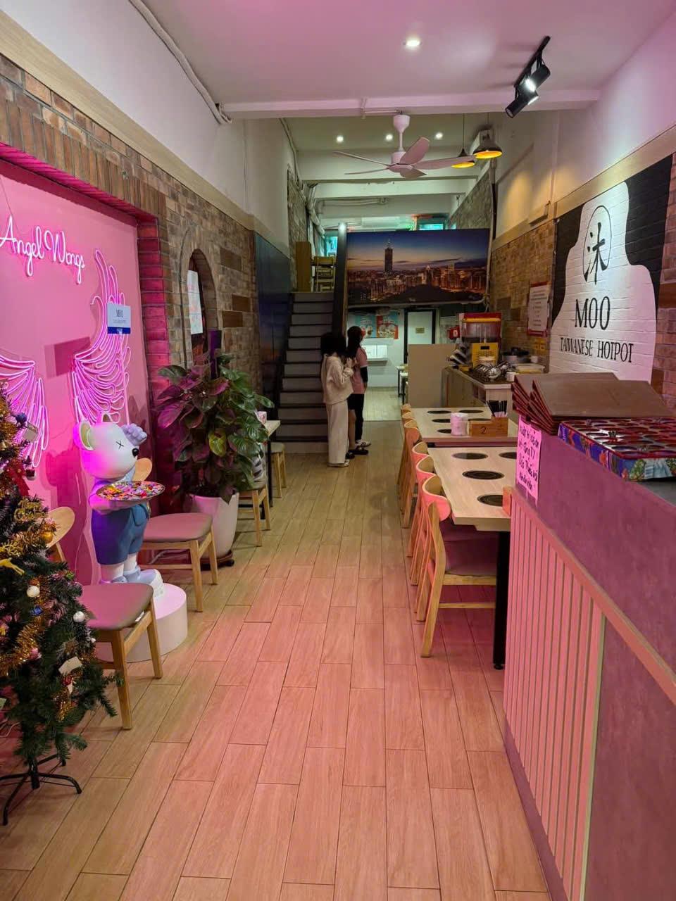Cần sang nhượng cửa hàng full nội thất, thiết bị Nhà 2 tầng mặt tiền Giảng Võ2451656