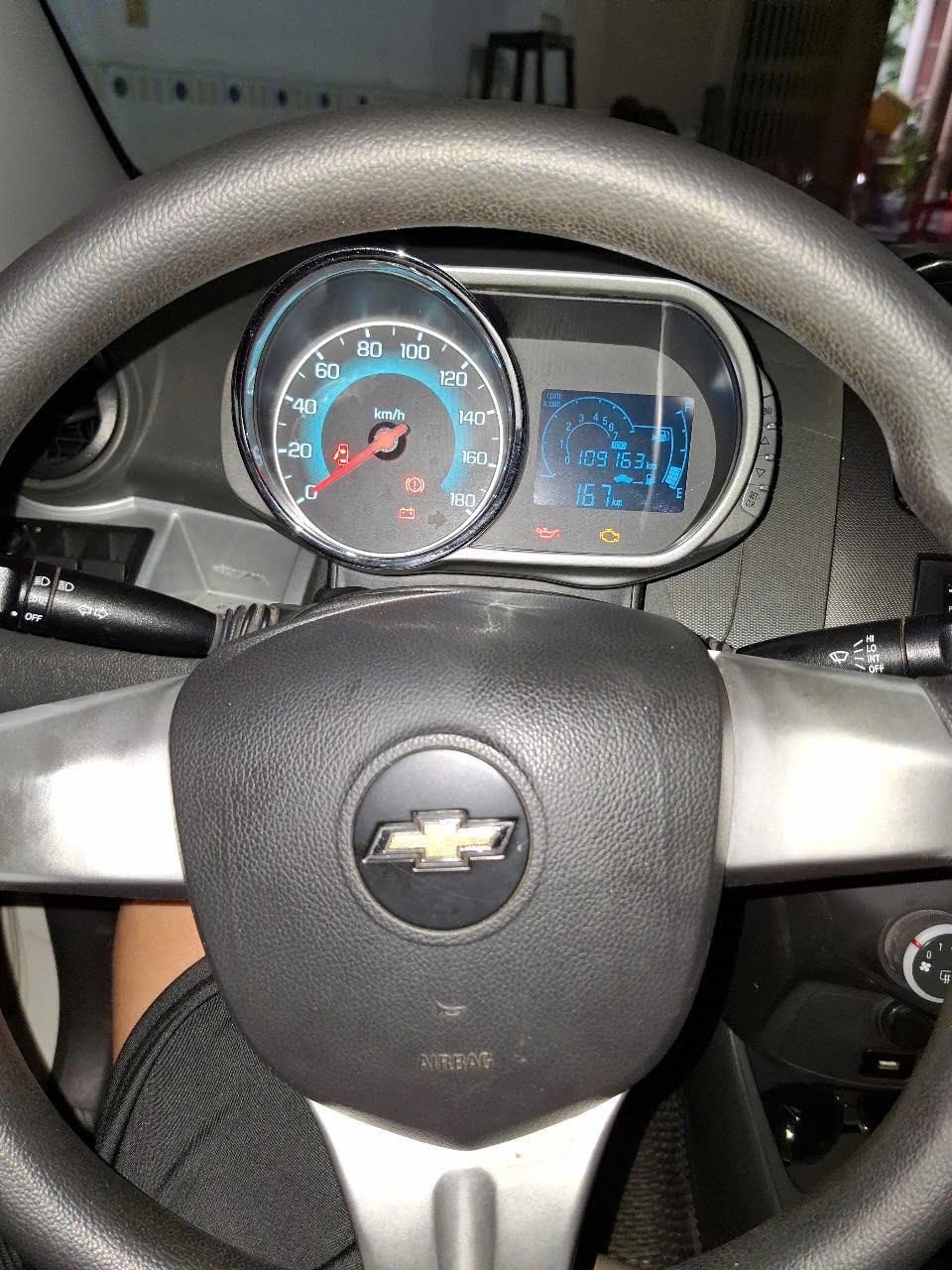 chính chủ ban Chevrolet Spark LT 1.2 2016 màu trắng, 2417389