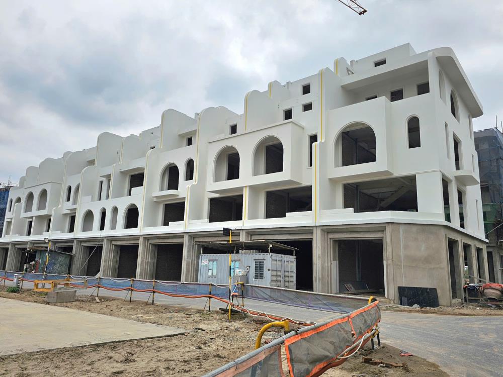 Bán căn lô góc shophouse có hầm duy nhất tại Hưng Yên - chỉ hơn 110tr/m2 tại Vaquarius Văn Giang2457937