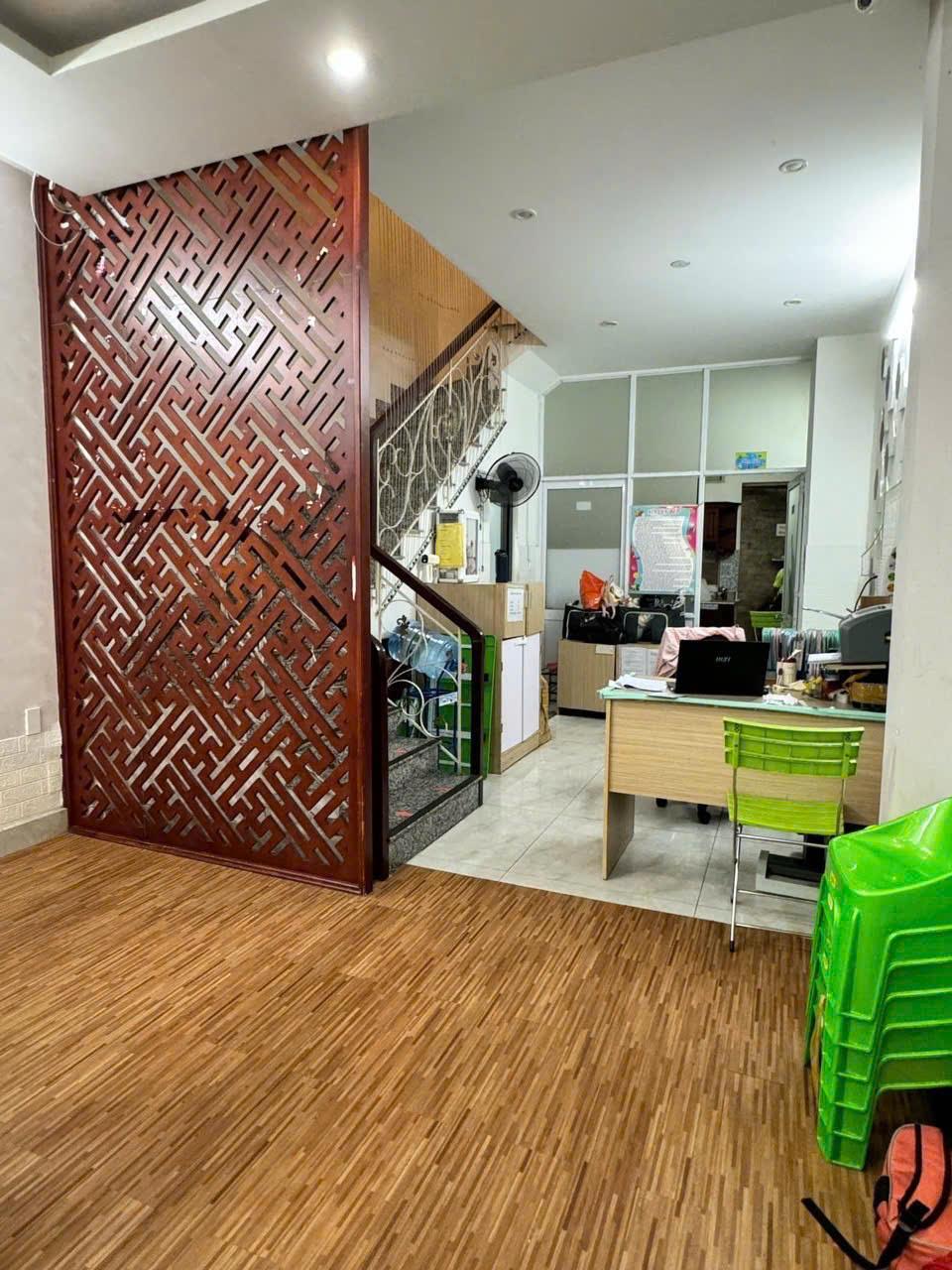 Bán nhà quận 10 đường Thành Thái, 60m2, 4 tầng, hẻm xe hơi 11.5 tỷ2511612