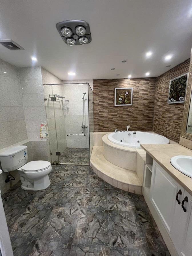 CHÍNH CHỦ CẦN BÁN CHCC CAO CẤP KHU ROYAL CITY2391597