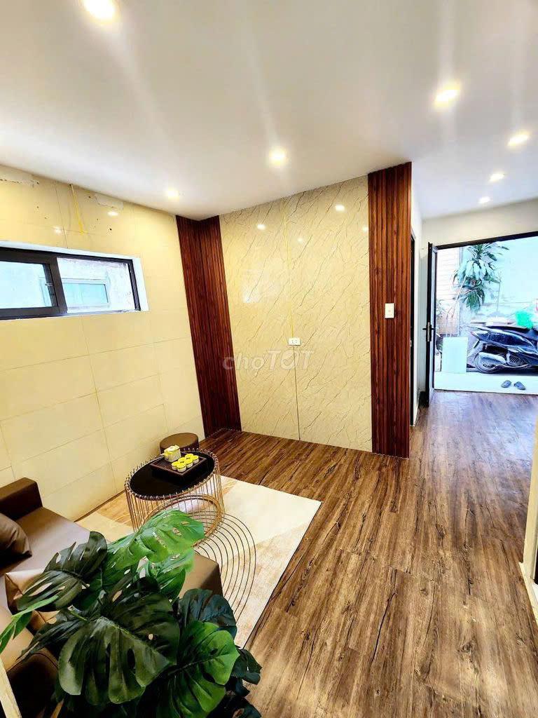 Siêu hiếm bán căn hộ Tập thể Tầng 1 có sổ đỏ 33m2, 2 ngủ Phố 8 - 3, 20m ra chợ 8 - 32451629