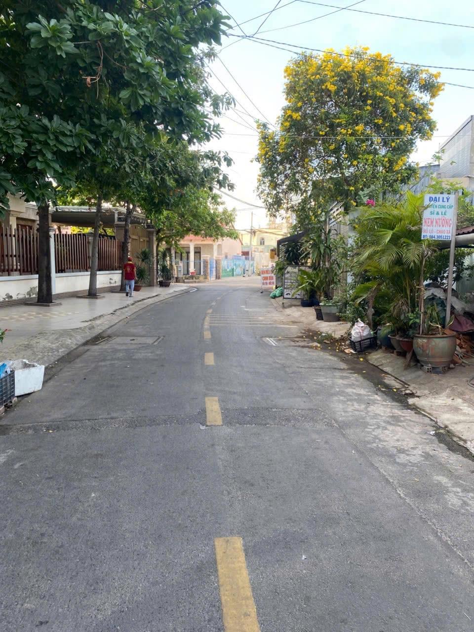 NHÀ ĐẸP- GIÁ TỐT CHÍNH CHỦ CẦN BÁN NHANH căn nhà đẹp- giá tốt tại huyện Hóc Môn, TPHCM2509878