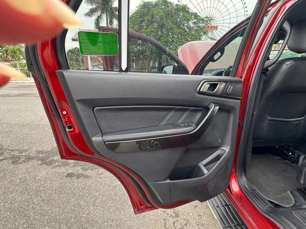 CHỈ 820TR SỞ HỮU NGAY XE FORD EVEREST TITANIUM 2019 – 1 CHỦ, CHẠY 69.000KM2406135