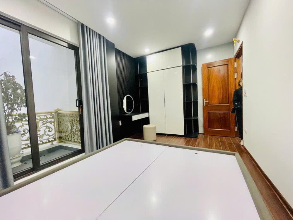 Bán nhà Phố Giảng Võ, Thiết Kế Hiện Đại, Nhà Mới Thang Máy, 40mx5T, Giá: 10 Tỷ, Lh: 0396935190.2411849