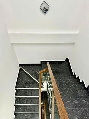 CầnBán dãy 3 căn đã 1 căn còn 2 căn duy nhấtngay Cầu Niệm, cách bệnh viện vài bước Kiến An2563574