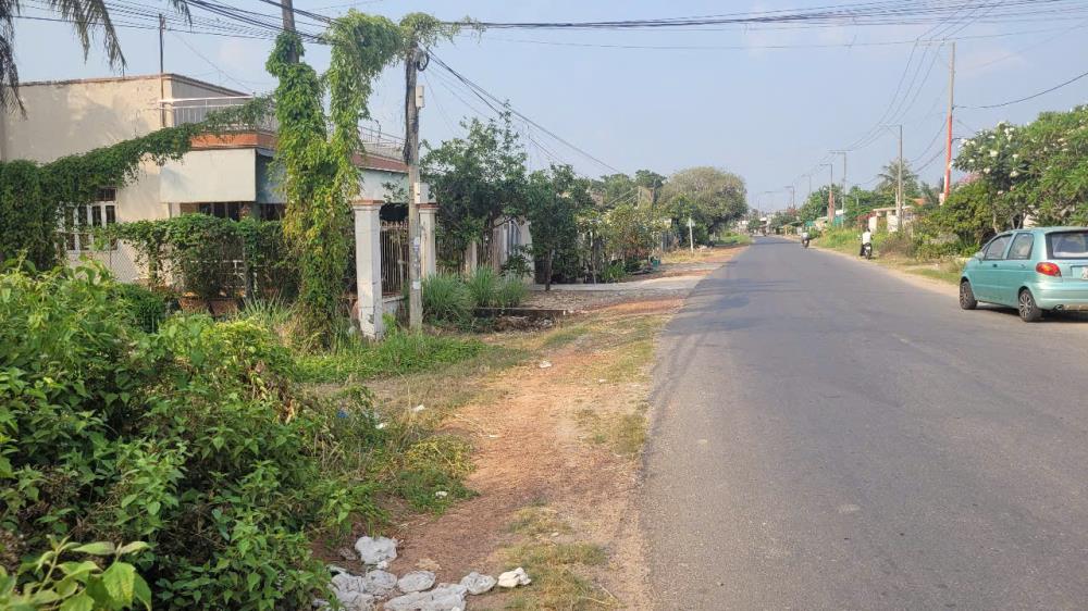CẦN BÁN ĐẤT:  13000m2 - Tại Phường Long Thành Trung- Trung Tâm Thị Xã Hòa Thành- tỉnh Tây Ninh- chỉ hơn 2 triệu/m22590533