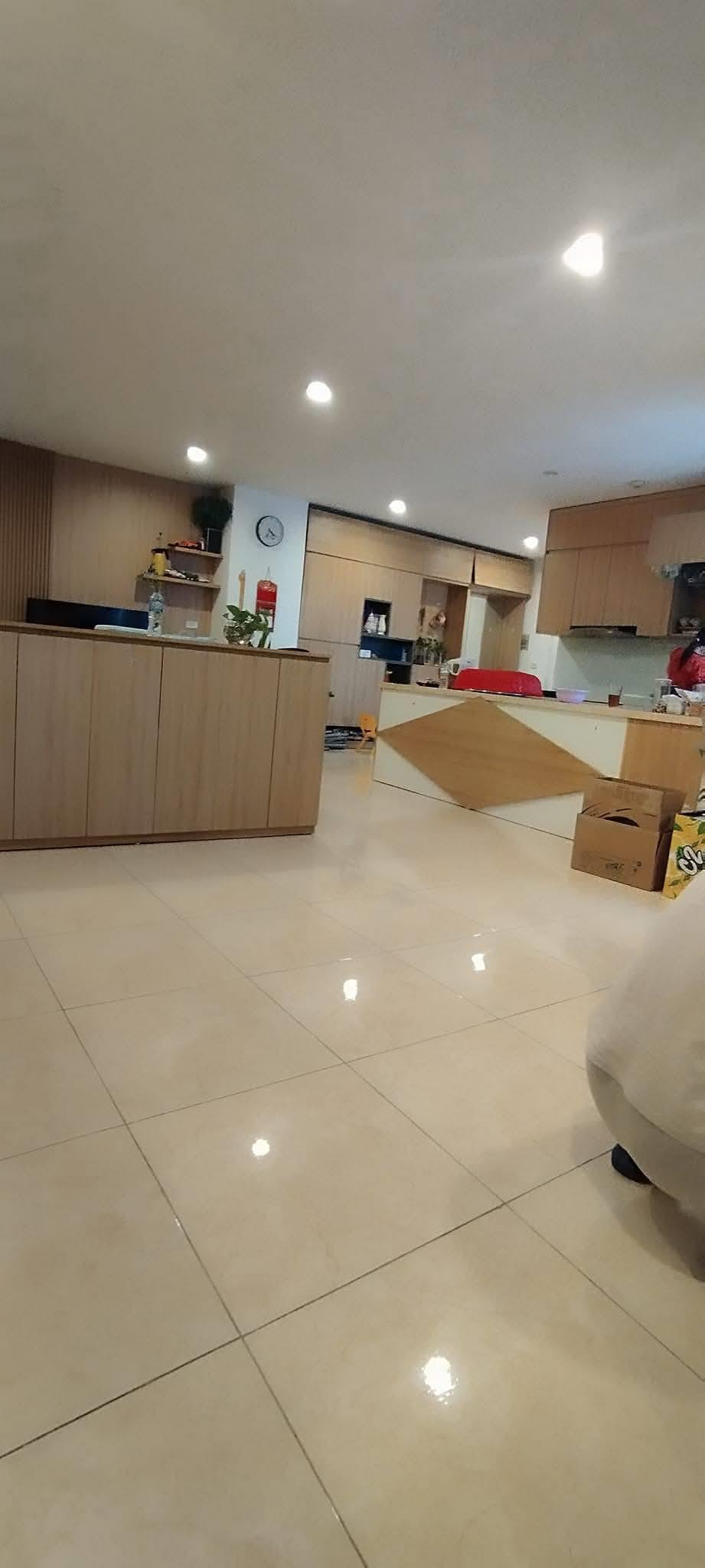 Cần bán căn hộ chung cư Tứ Hiệp Plaza, Diện tích 125m2, Giá 5,x tỷ Tứ Hiệp, Thanh Trì.2423183
