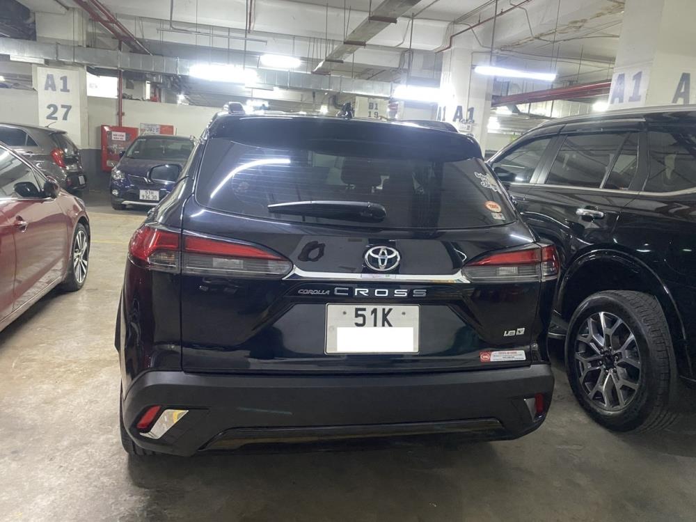 Tôi cần bán Toyota Corolla Cross bản 1.8V màu đen. 2596320