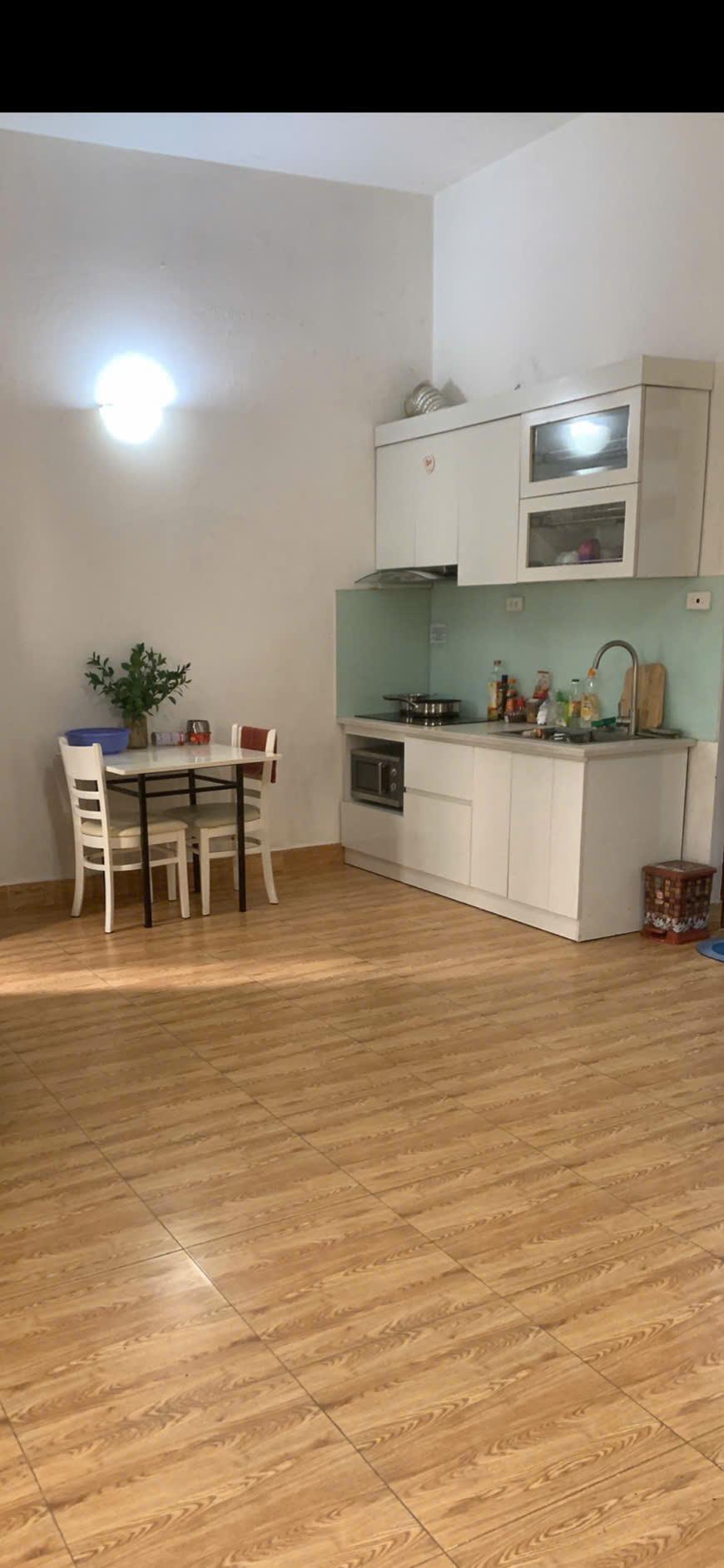 Chính chủ cho thuê căn hộ Studio tầng 3 tại ngõ 31 đường Xuân Diệu, Phường Quảng An, Tây Hồ, Hà Nội.2611150