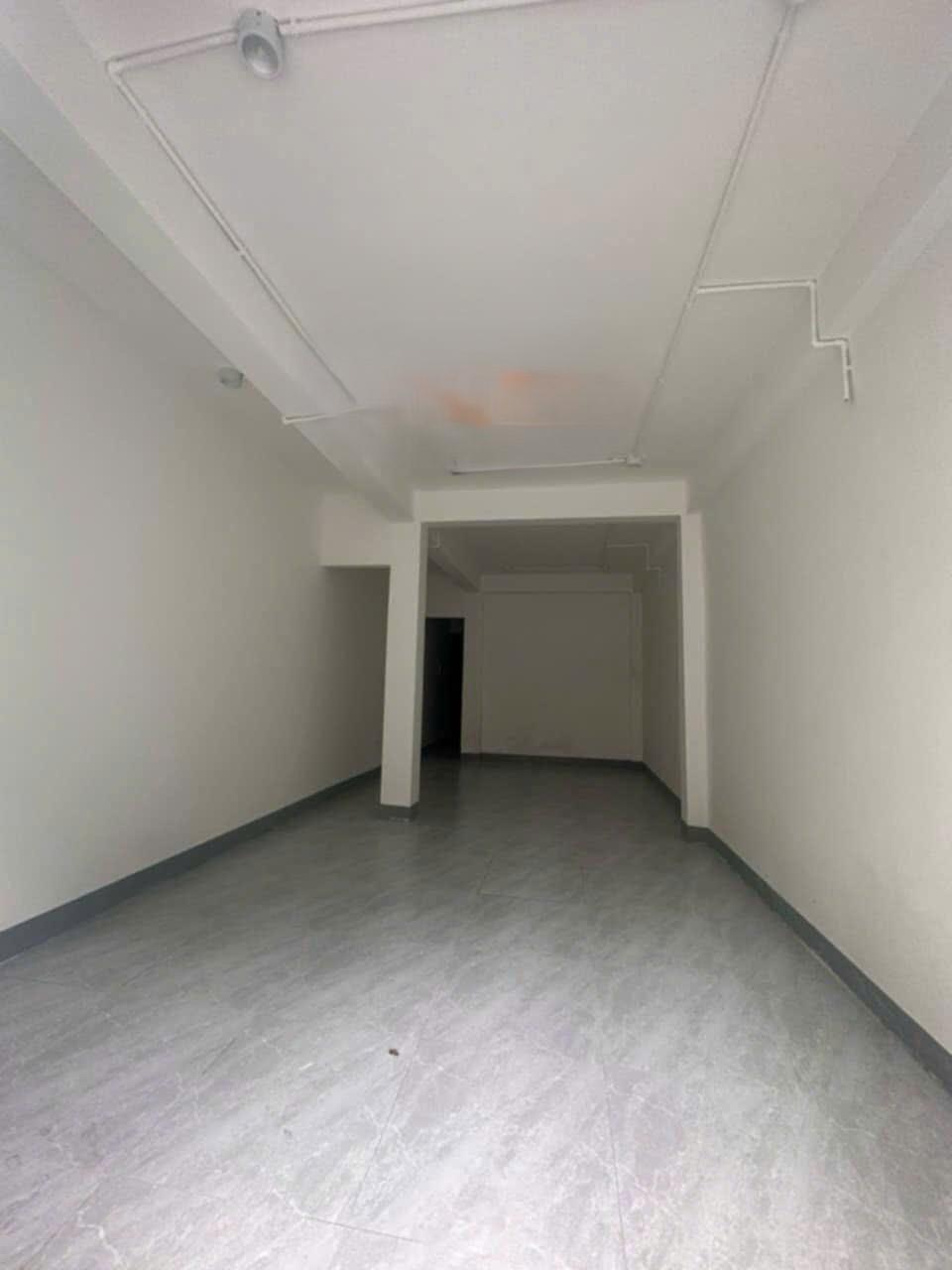 Cho thuê nhà ngõ ô tô Mai Động, Hai Bà Trưng làm căn hộ dịch vụ, 64m2, 8 phòng, 4 WC2536525
