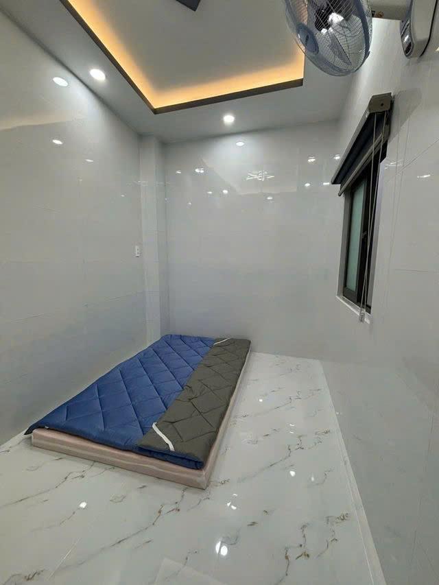 GIÁ MỀM NHẤT quận 11: giá mềm nhất 5.3 tỷ - Lạc Long Quân - DT: 4x10m, 1 lầu, 2pn. 2wc, hẻm 3m cách hẻm xe hơi 30m, LH: 077 478 5818 chuyên bds Sài gòn2597234