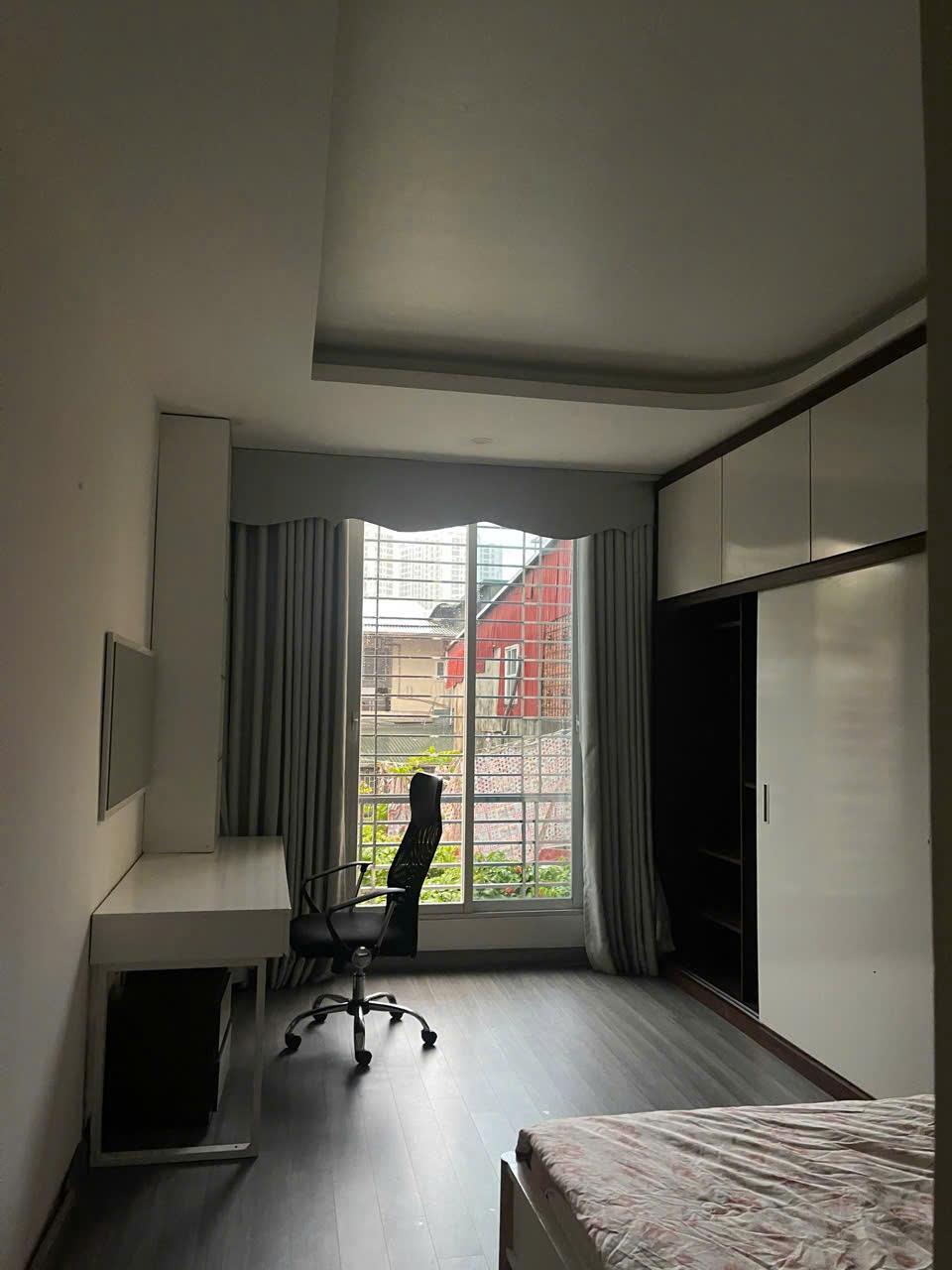 Cho thuê nhà Phố Minh Khai, 45m2, 5 tầng, 6 ngủ, 16 triệu/th2539888