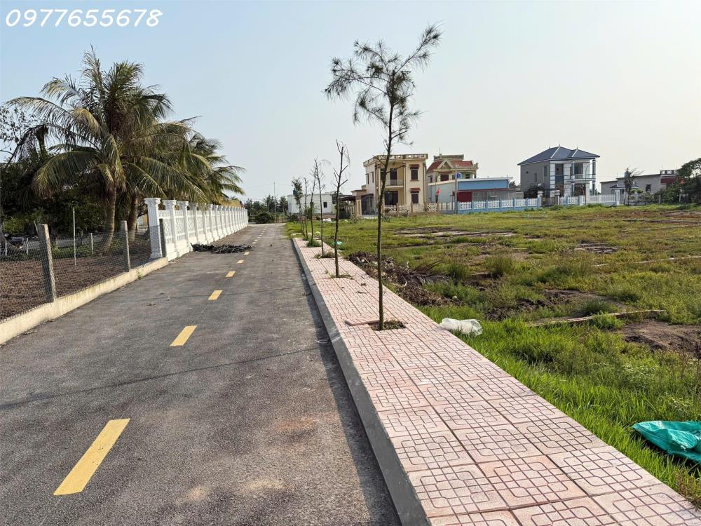 mở bán 30 lô mặt biển giá f0, liên hệ ngay 0977655678 để được tư vấn và chọn cho mình lô ưng ý nhất.2609704