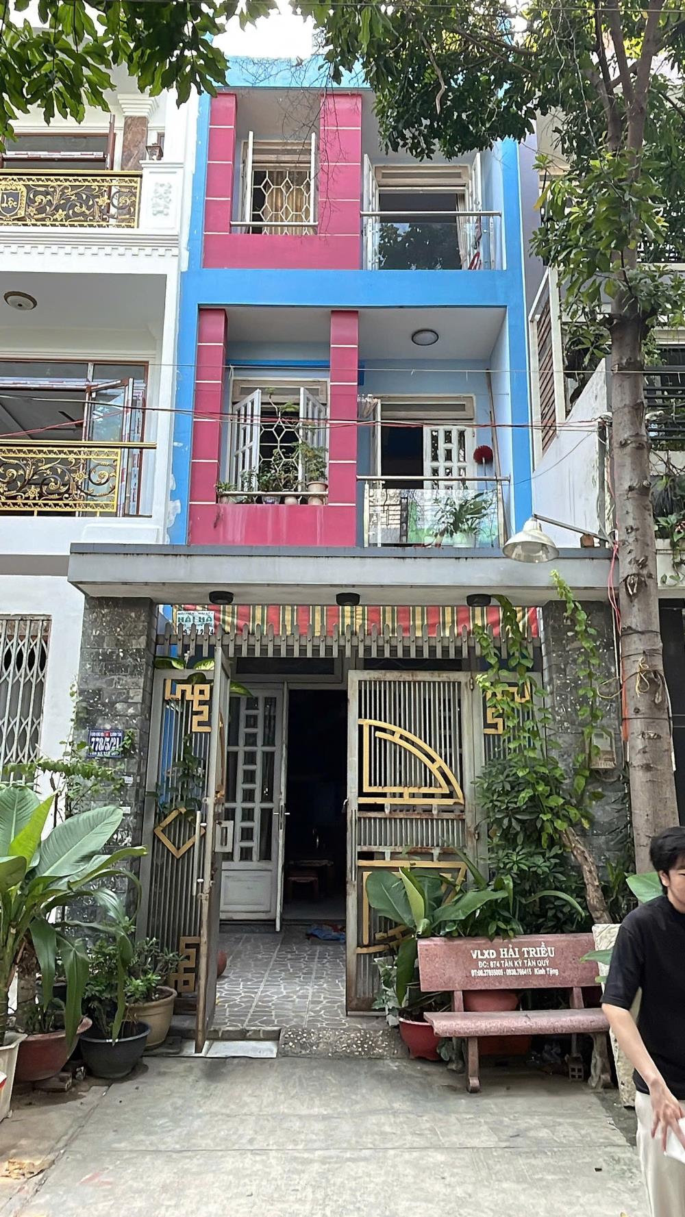Nhà 3 tầng, Tân Kỳ Tân Quý quận Bình Tân. 52.7m2 ngang 4 Giá 6.2 tỷ ngay chủ O79- Năm Ba.53.5302358485