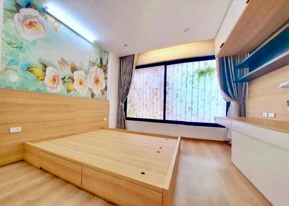 Cho thuê nhà Ở NHÓM 7 NGƯỜI ngõ Minh Khai (Hoà Bình7) 5 tầng, 30m2, 4 ngủ, 4 WC, 13.2trieu2520745