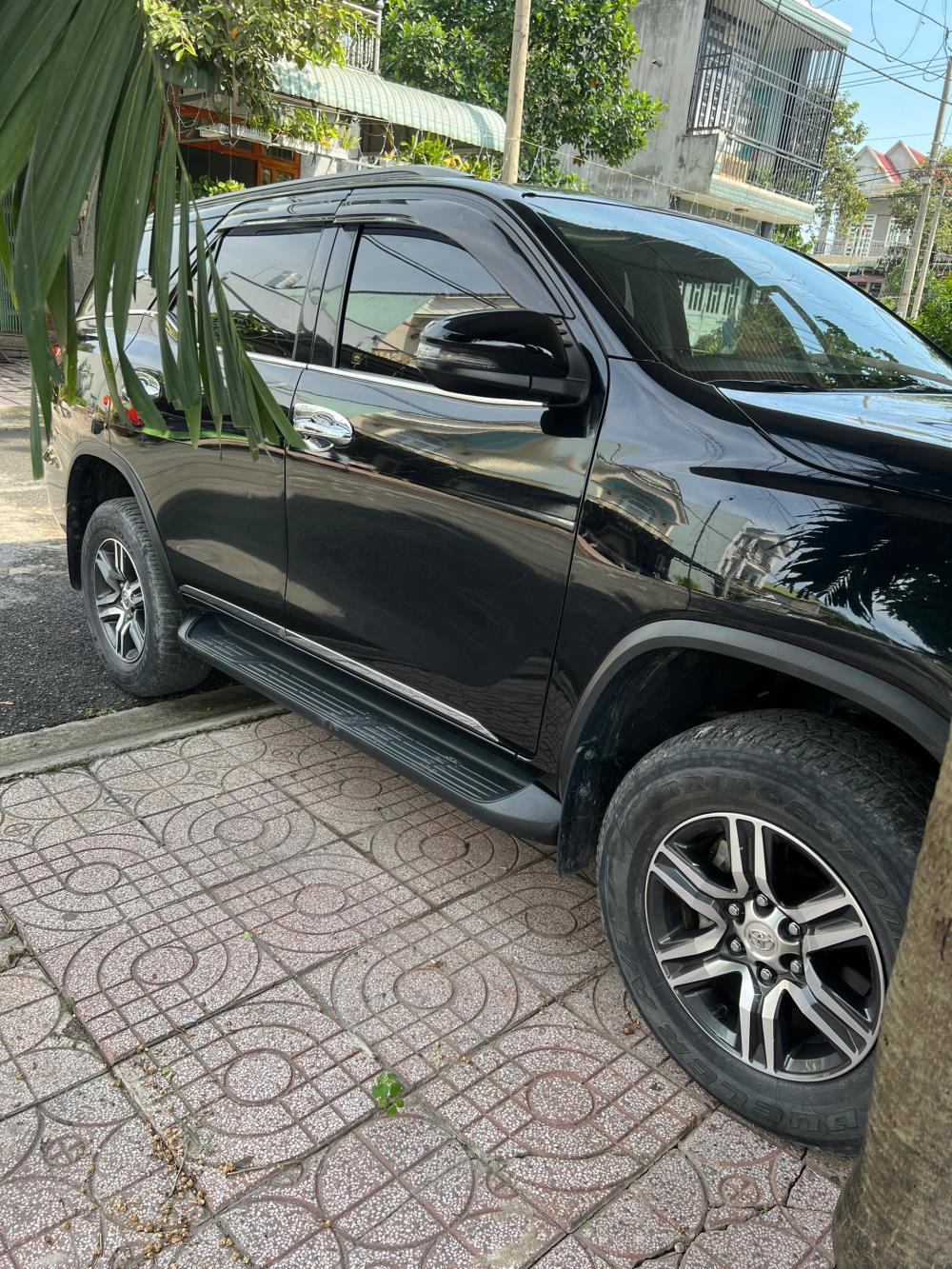 Toyota Fortuner 2021 2.4AT 4x2 - 45000 km-930 triệu2493815