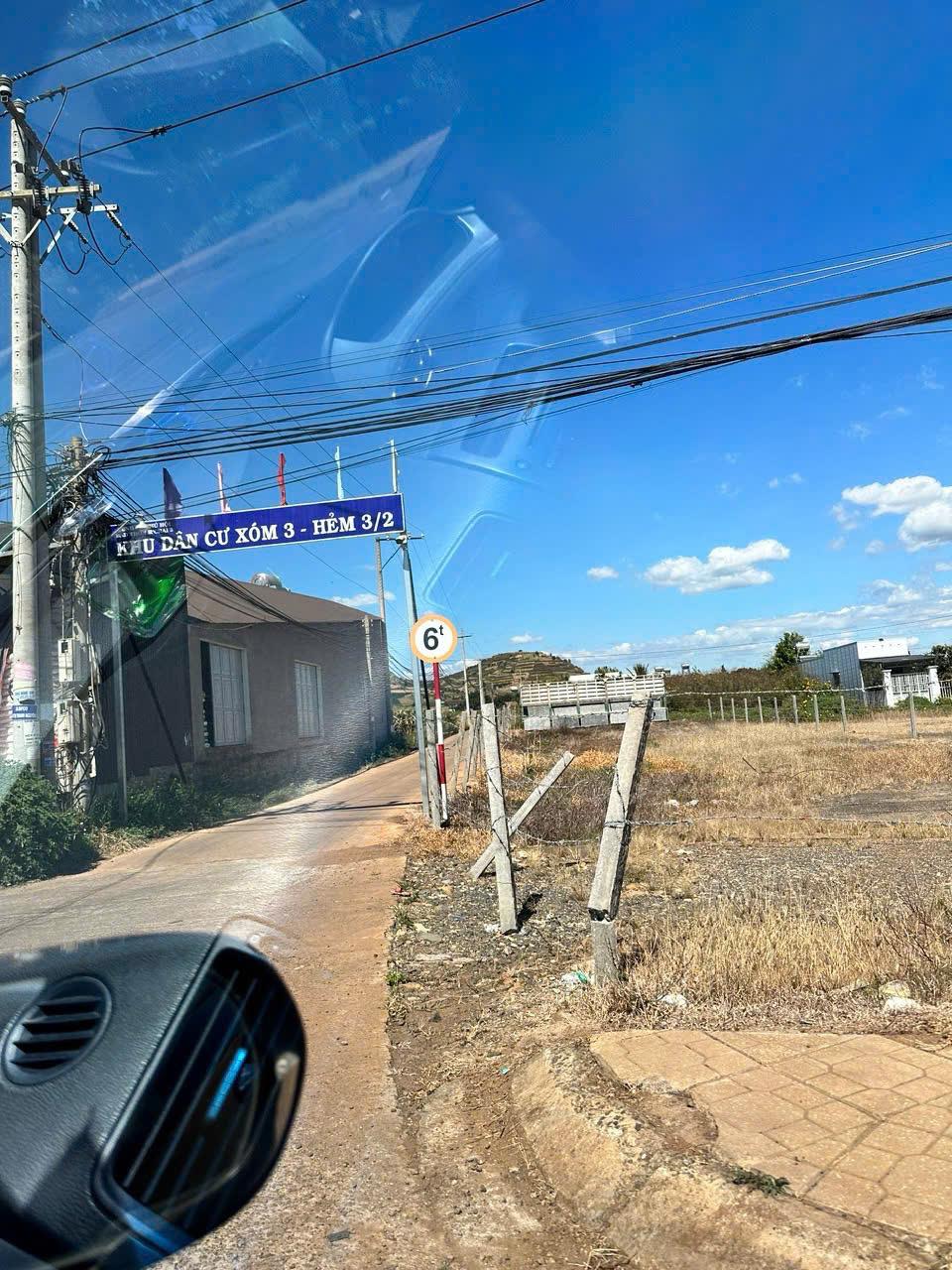 CẦN BÁN NHANH LÔ ĐẤT  MẶT TIỀN TẠI Xã Phú Hội , huyện Ðức Trọng, tỉnh Lâm Đồng2596936
