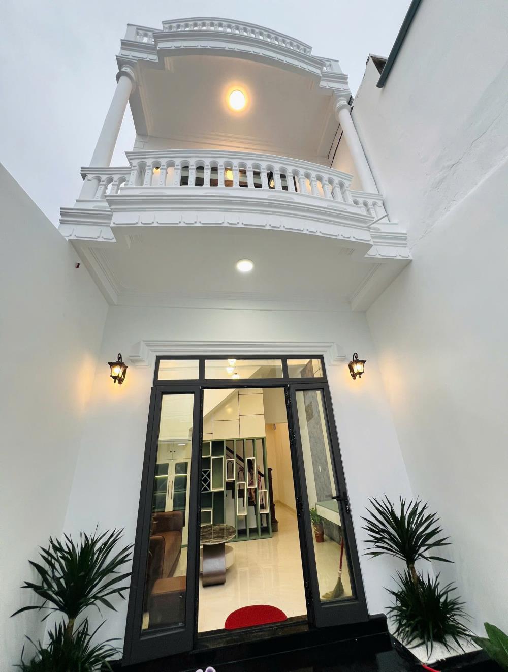 Mở bán căn nhà 3 tầng Kiệt Oto Đặng Huy Trứ Full Nội Thất Cách Mặt Tiền Vài chục mét giá chỉ:2,XX tỷ.!❌2633465