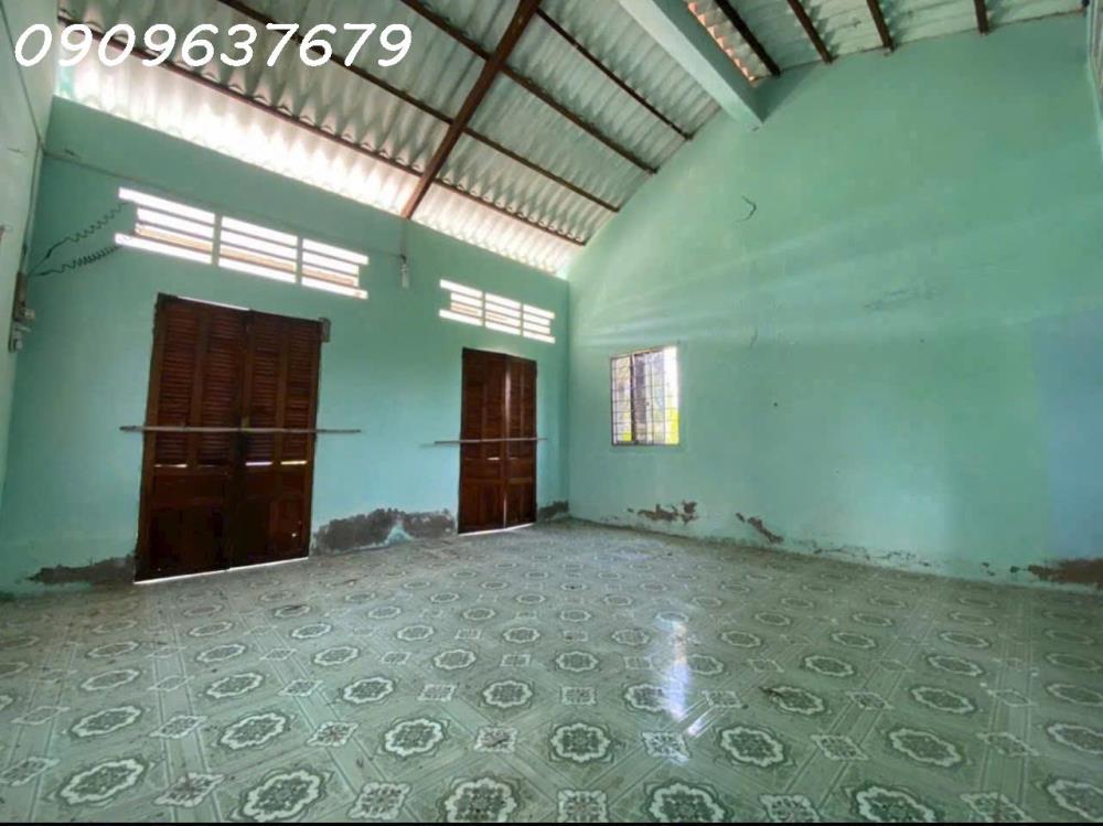 Gấp gấp Bán Nhà vườn có diện tích vuông vức (300m2 Thổ + 1004m2 vườn) Xã Tân Chánh H cần Đước Long an2610709