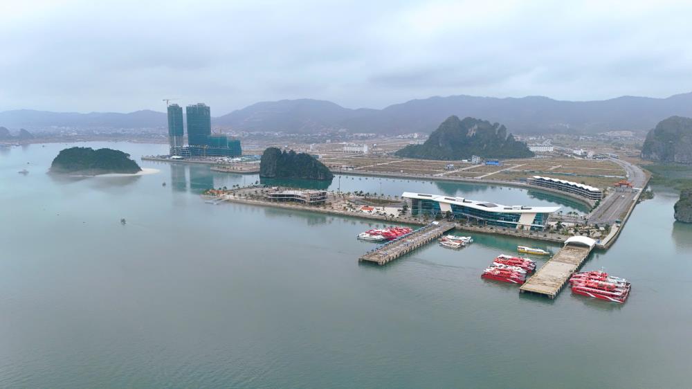 Quỹ căn độc quyền tòa C dự án Crystal Holidays Harbour Vân Đồn. Liên hệ Em Trường CĐT2551356