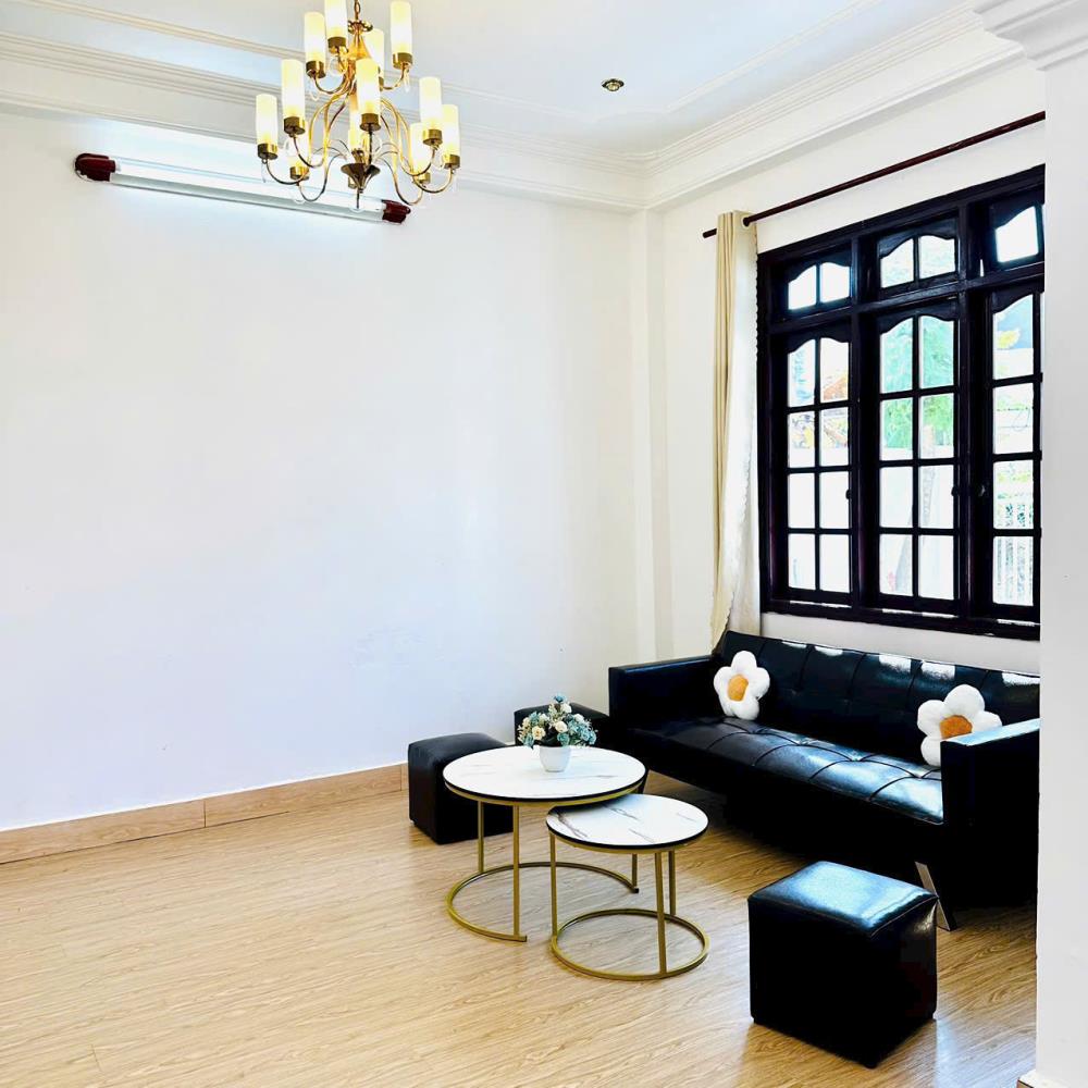 CHO THUÊ NHÀ 4 PHÒNG NGỦ ĐƯỜNG MẠC ĐỈNH CHI P4 ĐÀ LẠT 15TR/THÁNG2373667