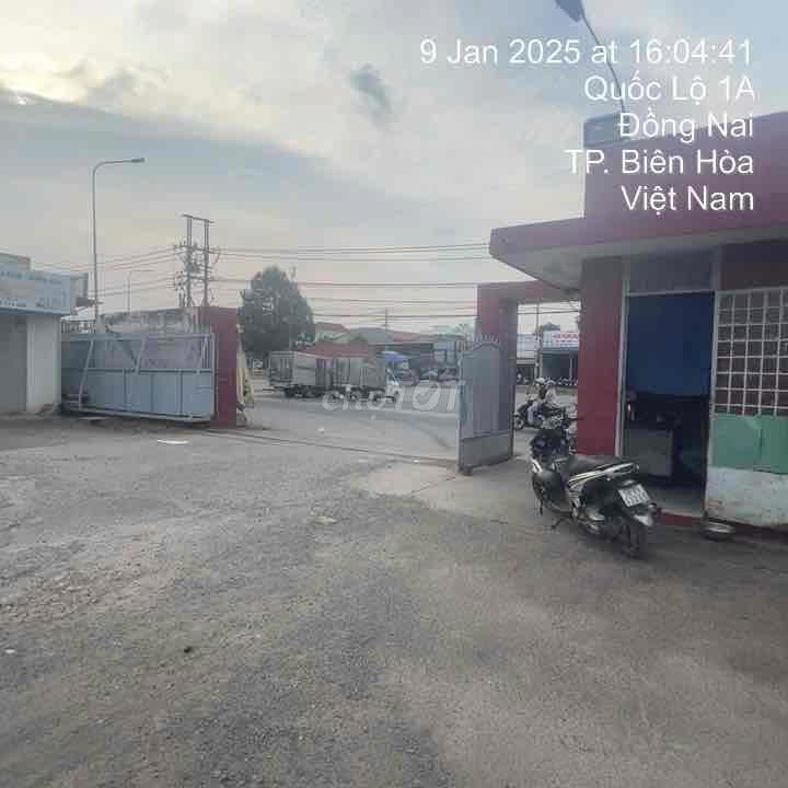 CHO THUÊ NHÀ 300M2 KD, KHO MẶT TIỀN XA LỘ HÀ NỘI SÁT CỔNG KCN AMATA TP BIÊN HÒA2342652