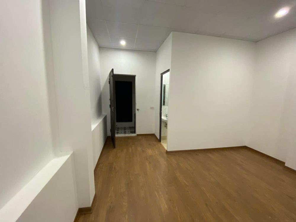 Cho thuê nhà KD ONL, VP, Ở GĐ, NHÓM 159 Định Công Thượng, 60m2, 3 ngủ, 3 WC, 11.5 triệu2355657