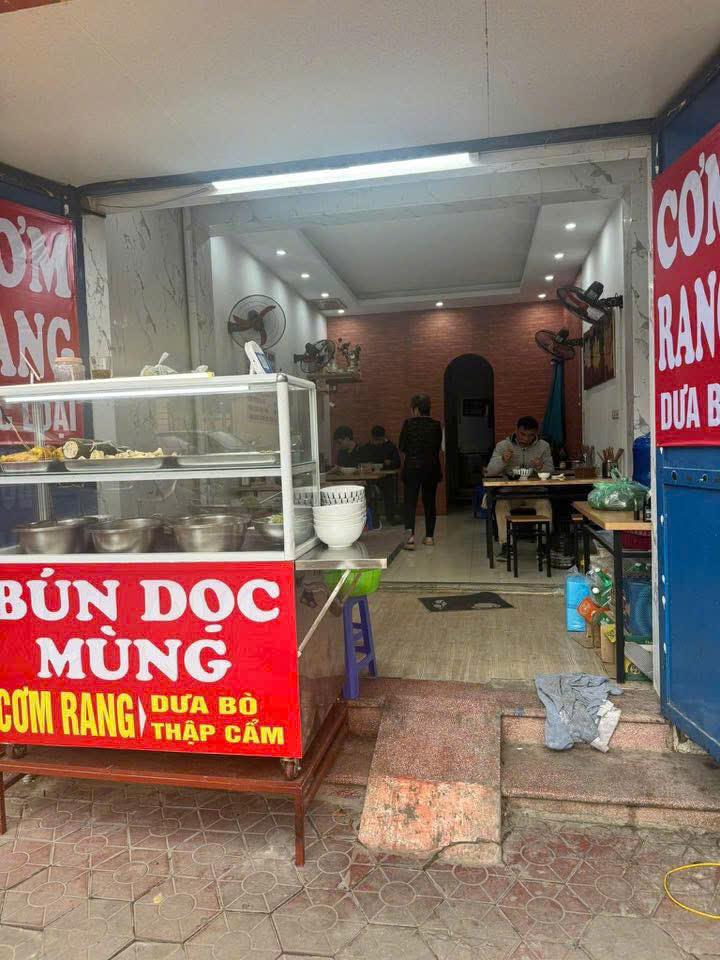 MÌNH CẦN NHƯỢNG LẠI MẶT BẰNG Ở KẾT HỢP KINH DOANH TỐT Ở MẶT PHỐ HOÀNG SÂM - NGHĨA ĐÔ2603463