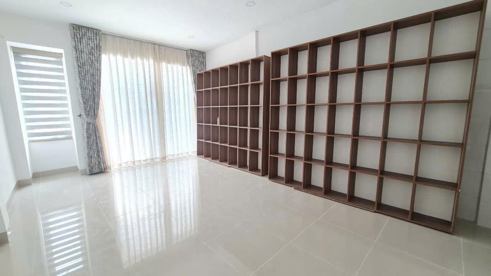 Bán nhà đẹp 5 tầng mặt tiền Có Thang Máy nằm ngay vị trí đắc địa2468073