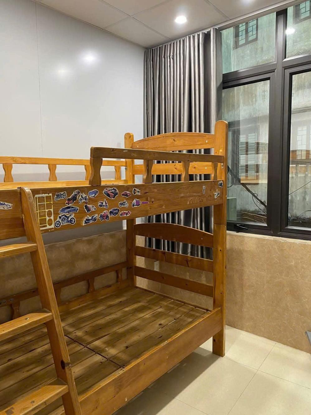 Cho thuê nhà ngõ Lương Sử, Đống Đa 3 tầng, 2 ngủ, 10 Triệu2472872