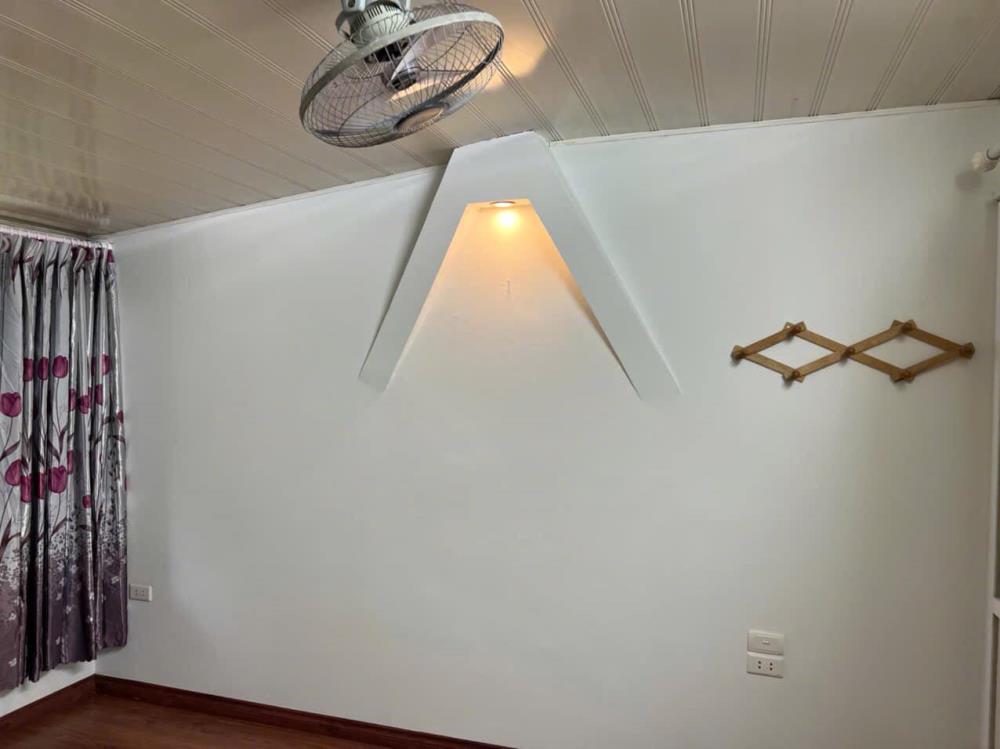 Cho thuê căn hộ TT tầng 4 Lương Đình Của, 60m2, 1.5 tầng, 7 Triệu - VP, ở GĐ, nhóm 5 - 6 em2340459