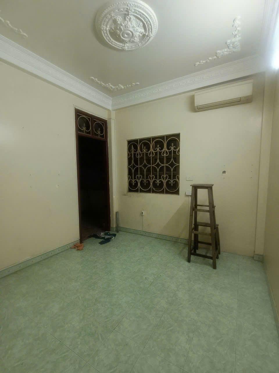 Cho thuê nhà Mặt Phố KD Spa, Salon, VP Khương Trung, 4 tầng, 60m2, 5 ngủ, 4 WC, 25tr/tháng2618538