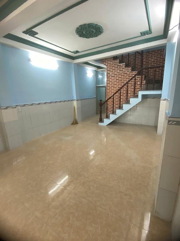 Cho Thuê Nhà Hẻm Xe Hơi Tại Quang Trung, Gò Vấp.2400505