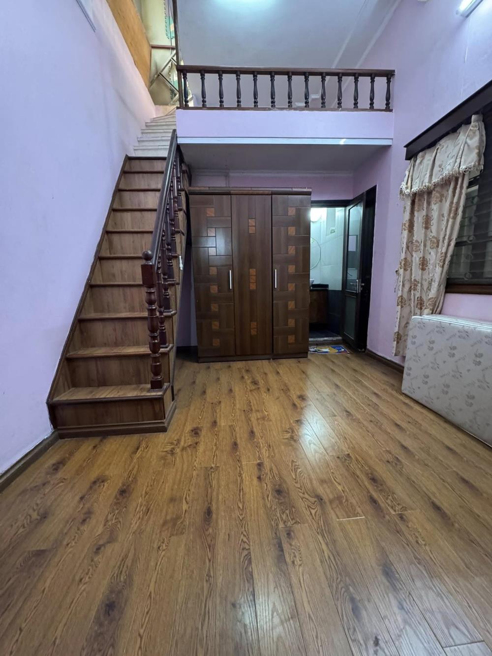 Cho thuê nhà ở hộ GĐ Nguyễn Công Trứ, Hai Bà Trưng 4 tầng x 25m2, 2 ngủ, 3 WC, 8 Triệu2554664