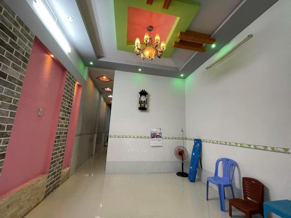 nhà 4 triệu mới đẹp 2pn Lộ rộng gần BV ĐK t.ương2486839