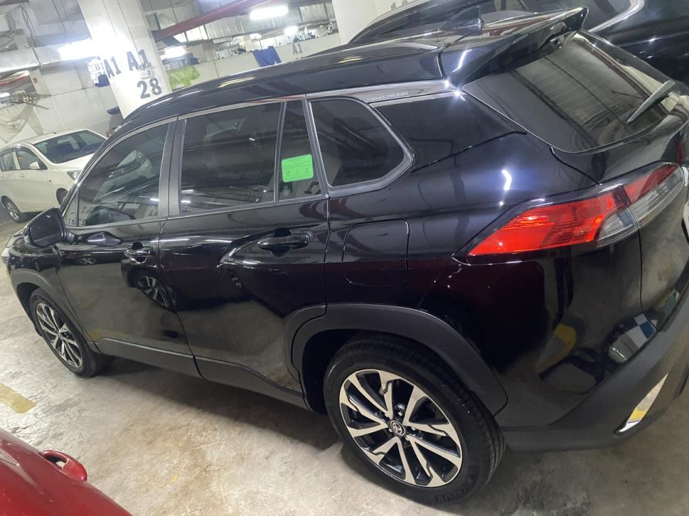 Tôi cần bán Toyota Corolla Cross bản 1.8V màu đen. 2596318