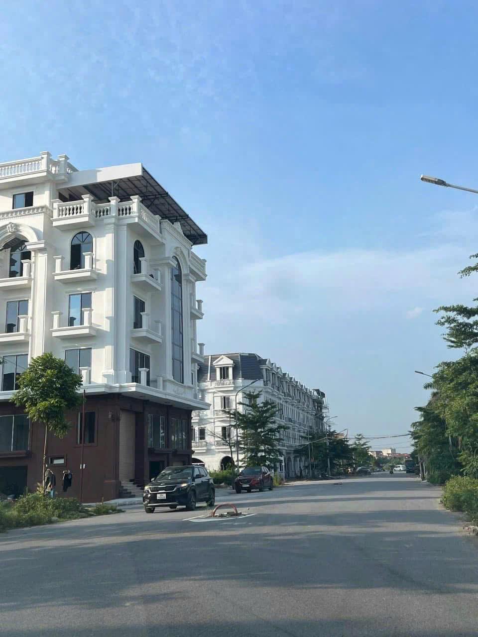 Bán nhà phân lô Lai Xá cạnh Đại học Thành Đô 75m2 7 tầng Thang Máy2587865