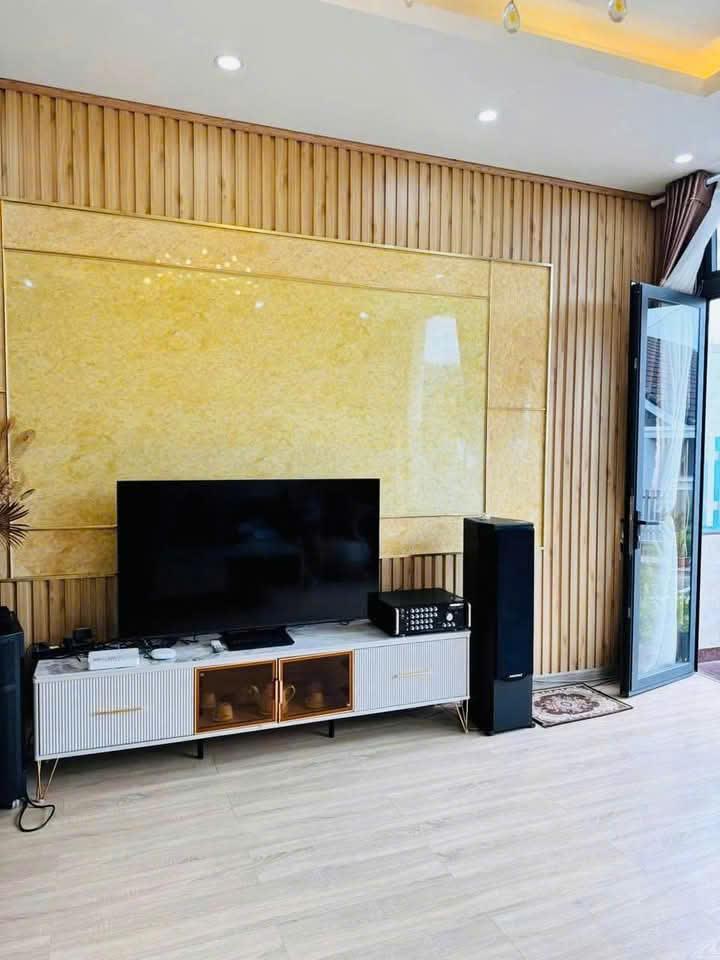 BÁN NHÀ 1 TRỆT 1 HẦM 3 LẦU PHƯỜNG 4 ĐÀ LẠT GIÁ CHỈ 13.5 TỶ2472053