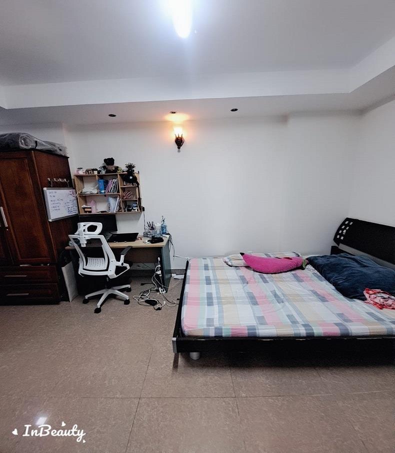 Bán nhà đường Phạm Văn Hai, P5, Tân Bình, 104m2, 3 tầng, 5 PN, nở hậu, giá rẻ2412524
