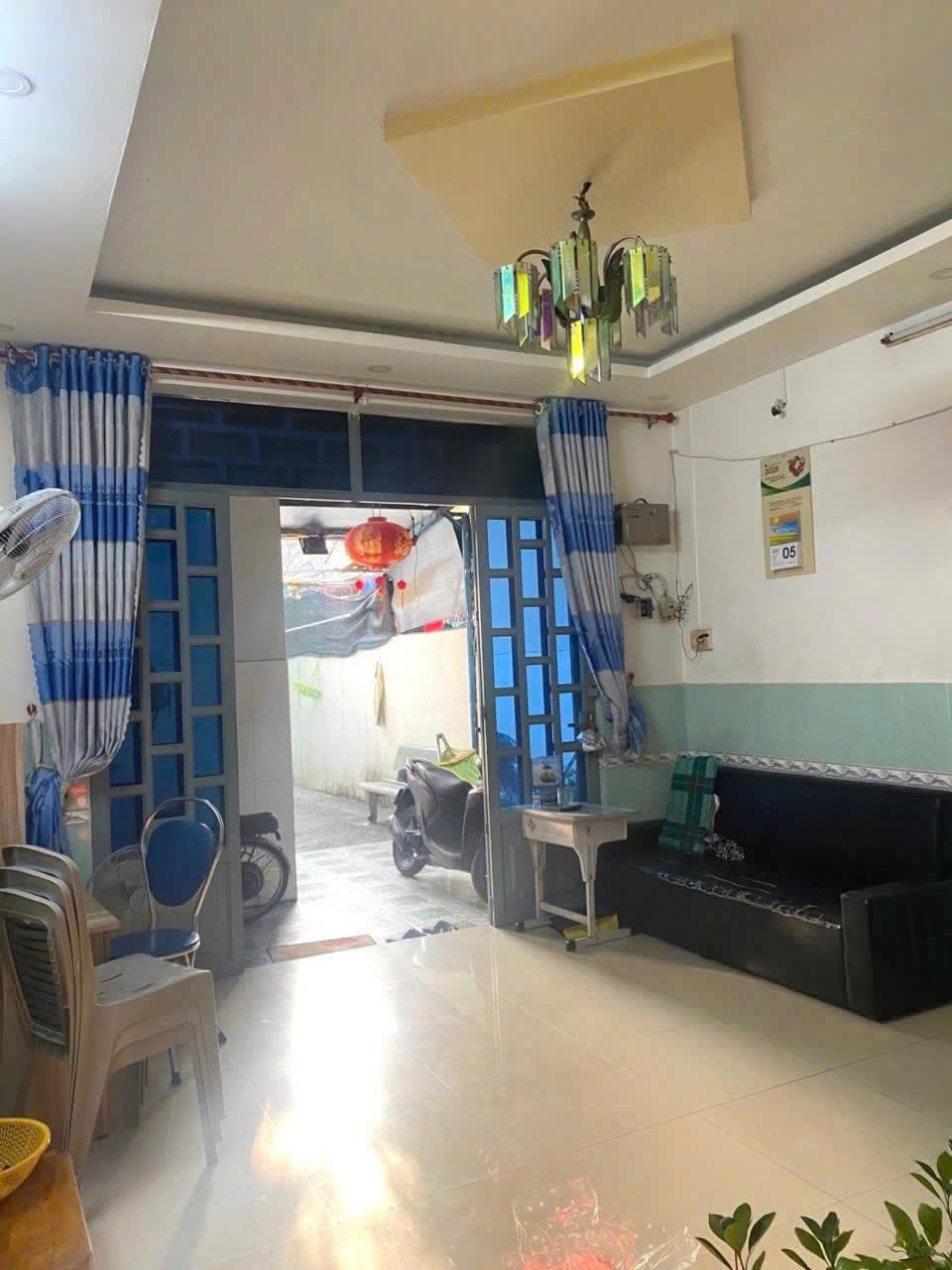 NHÀ ĐẸP- GIÁ TỐT CHÍNH CHỦ CẦN BÁN NHANH căn nhà đẹp- giá tốt tại huyện Hóc Môn, TPHCM2509873