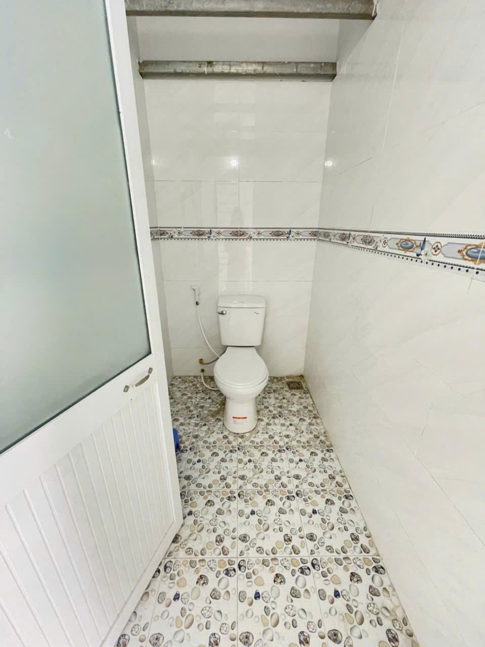 Nhà 4,2 triệu 2 phòng ngủ Cồn Khương trục chính hẻm thuận lợi cho việc kinh doanh2345253