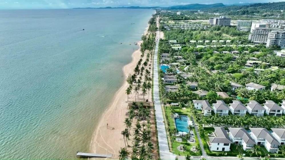 Bán biệt thự đơn lập Phú Quốc full nội thất 3PN , 308m², 15 tỷ nằm trục đường tỷ đô Bãi Trường cách biển 200m2594109
