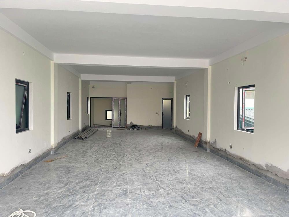 CHO THUÊ NHÀ MẶT TIỀN 3 TẦNG 111  Lý Thường Kiệt- Đồng Hải -Tp Đồng Hới - Quảng Bình2618093