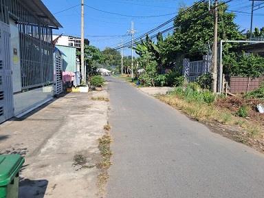 Chính chủ bán lô đất mặt tiền đường nhựa sông Lu , giá tốt, pháp lý chuẩn2455659