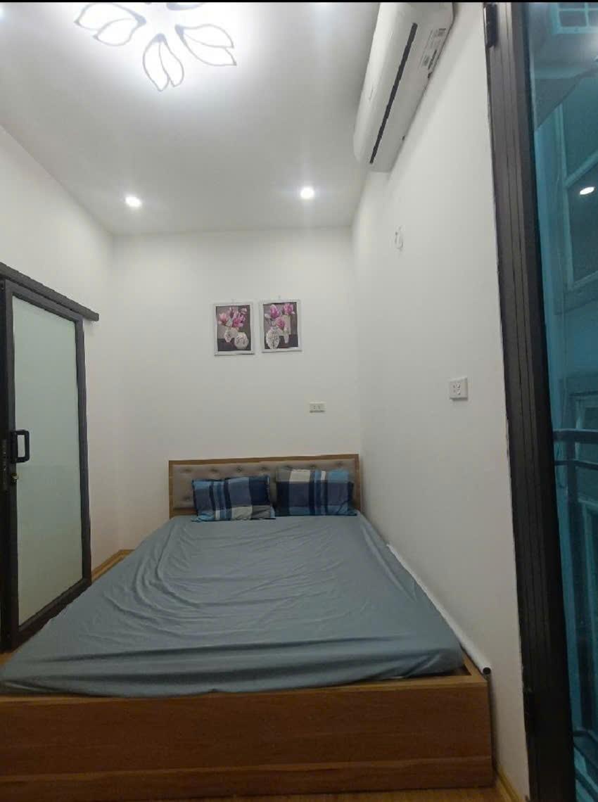 Bán nhà riêng Phố Minh Khai 4 tầng, 20m2, 2.7 tỷ, vài bước ra ô tô2485224