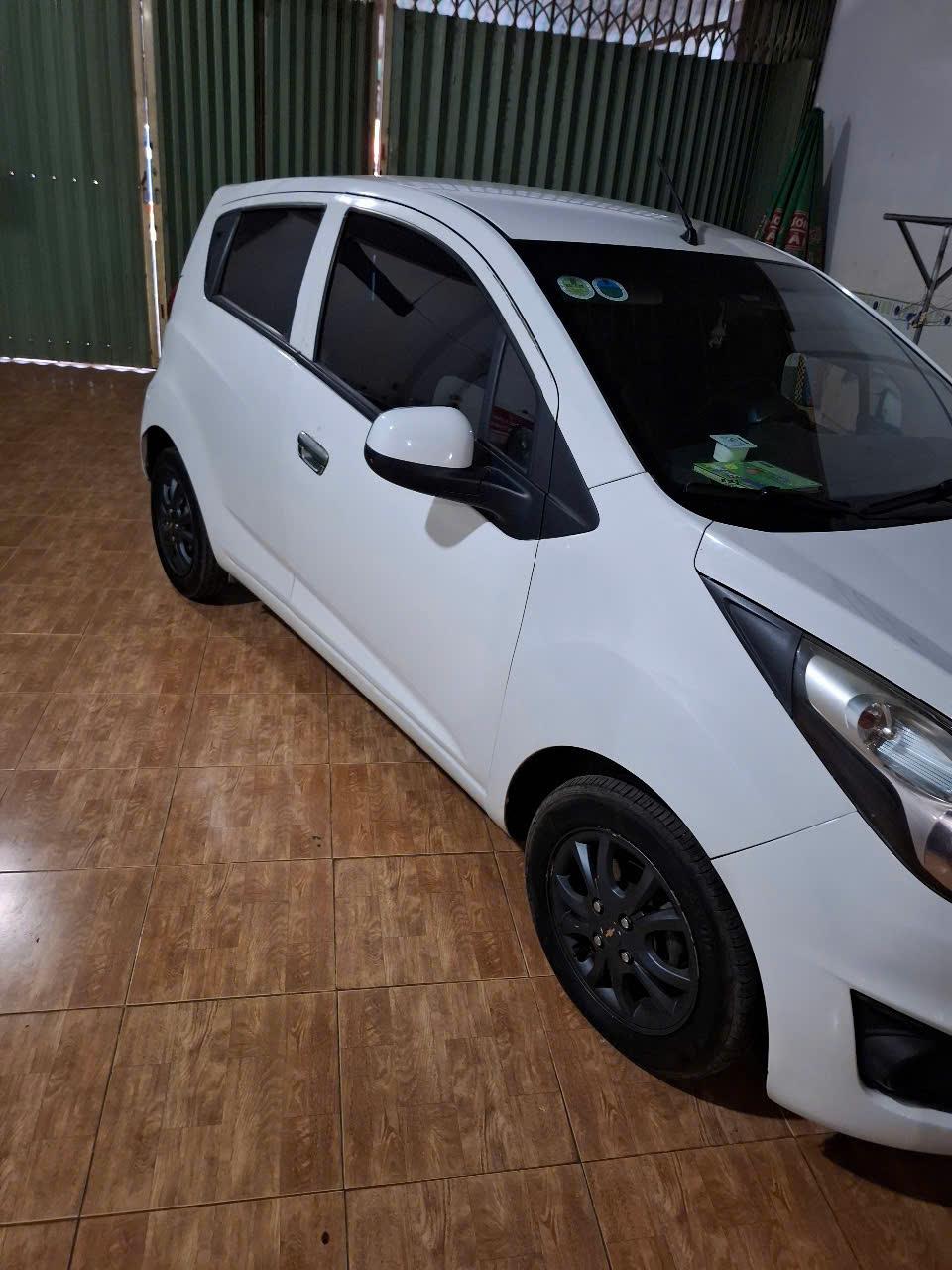 chính chủ ban Chevrolet Spark LT 1.2 2016 màu trắng, 2417382